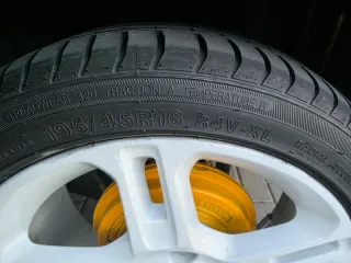 Llantas con neumáticos 90%