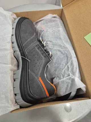 Scarpe antinfortunistiche