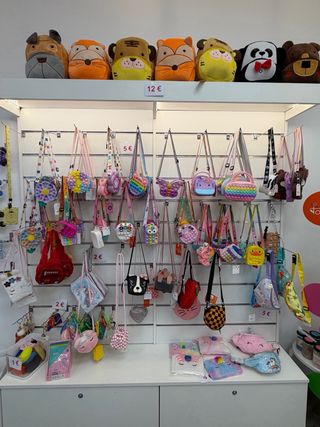 Accesorios y complementos infantiles.