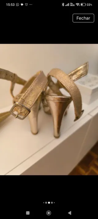 Sandálias douradas Manuel Alves