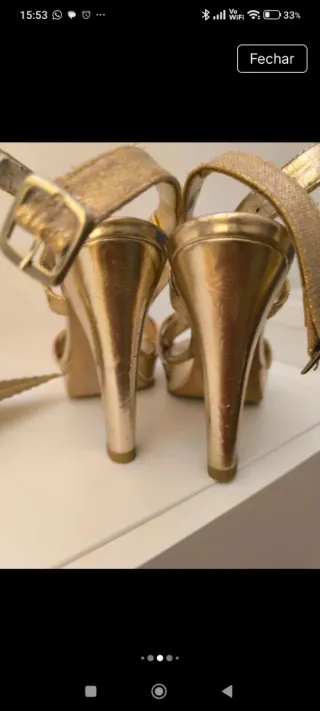 Sandálias douradas Manuel Alves