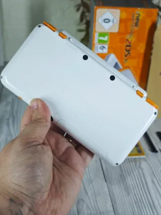 Consola Nintendo New 2DS XL Completa