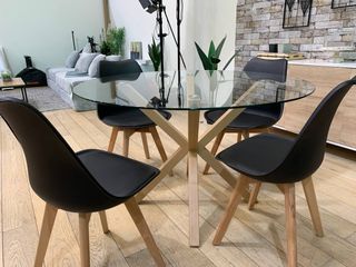 MESA REDONDA DE CRISTAL + 4 SILLAS