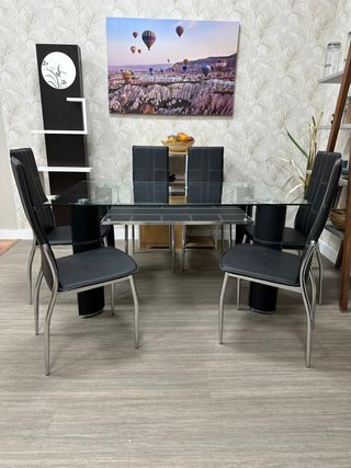 Mesa Moderna Resistente con 6 Sillas enOferta