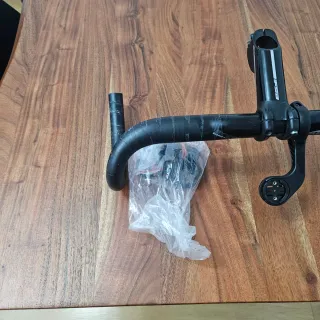 Manillar FSA Aluminio con Potencia y Soporte