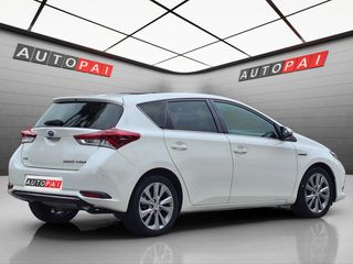 Toyota Auris 1.8 14H híbrido automático