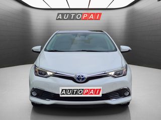 Toyota Auris 1.8 14H híbrido automático