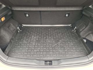 Toyota Auris 1.8 14H híbrido automático