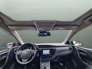 Toyota Auris 1.8 14H híbrido automático