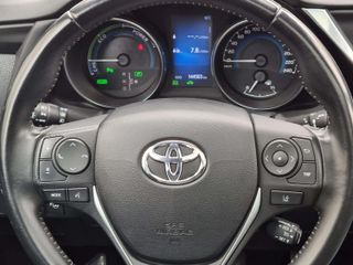Toyota Auris 1.8 14H híbrido automático