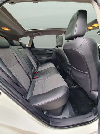 Toyota Auris 1.8 14H híbrido automático