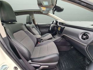 Toyota Auris 1.8 14H híbrido automático