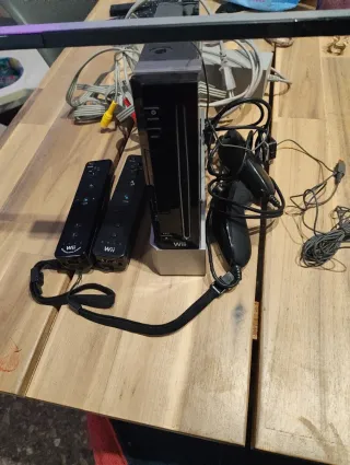 Consola Nintendo Wii Negra + Accesorios
