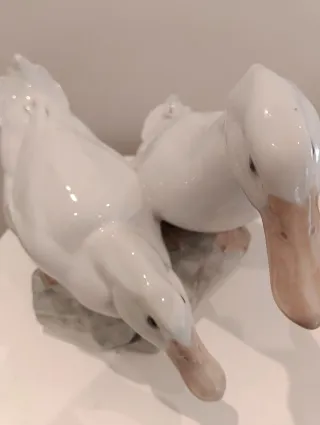 Figuras decorativas cisnes