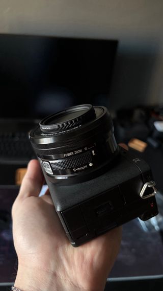 Objetivo Sony E PZ 16-50mm f/3.5-5.6 OSS