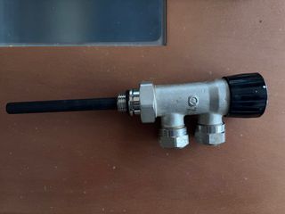 Válvula radiador termostática