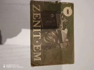 Cámara Zenit EM Reflex