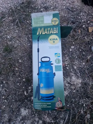 Pulverizador de presión azul