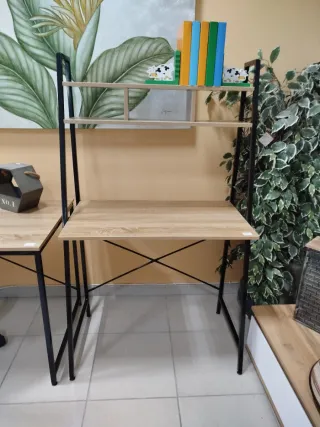Escritorio y Silla Oficina Ruedas