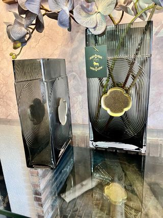 Jarrón de cristal con detalle central de COBRE