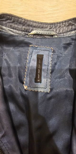 Chaqueta de piel marca Naf Naf. Talla 36