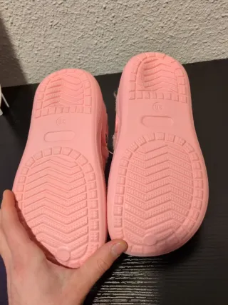 Croc Crocs rosas forrados talla X