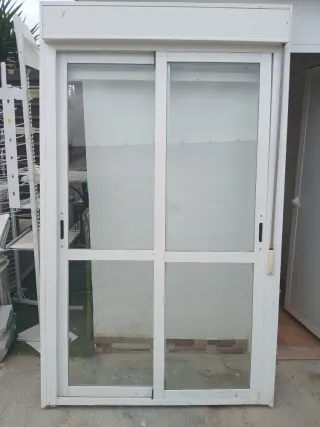 Ventana corredera aluminio y perciana