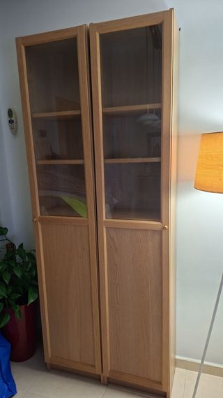 Vitrinas de madera y cristal