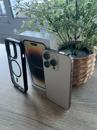 iPhone 14 Pro Dorado
