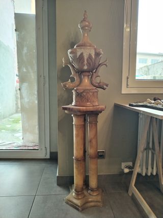 Figura decorativa de mármol