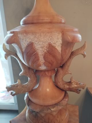 Figura decorativa de mármol