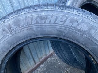 2 michelin  225/65 R16C 112/110R