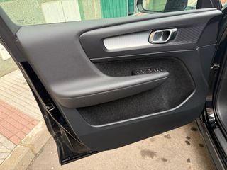 Volvo XC40 1.5 t3 163cv