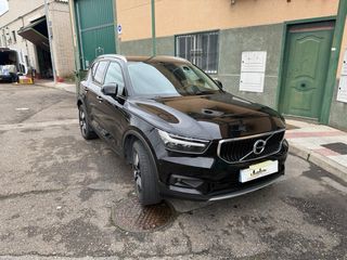 Volvo XC40 1.5 t3 163cv