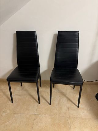 Mesa moderna cristal rojo y metal