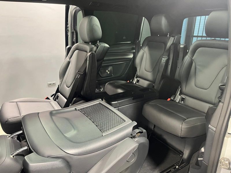 Mercedes-Benz Clase V V 300d Largo Exclusive 2024, foto 24