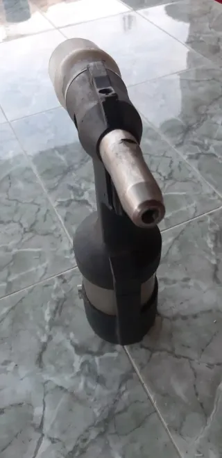 Remachadora Wurth Neumática