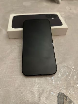 iPhone 16 Nero