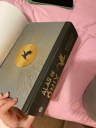 Alas de ónix (Empíreo 3)