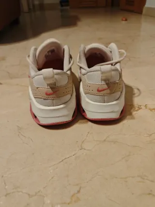 Zapatillas Nike Air Zoom Bella 6 Talla 39