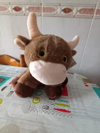 Peluche Toro Marrón