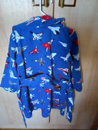Bata de casa infantil azul aviones