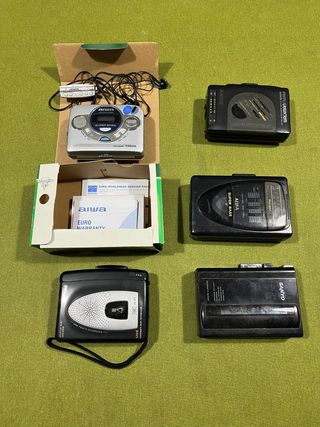 5 Walkman Aiwa, Philips, Sanyo, Sony. No funcionan