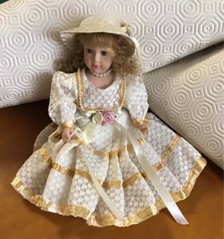 Bambola porcellana da collezione