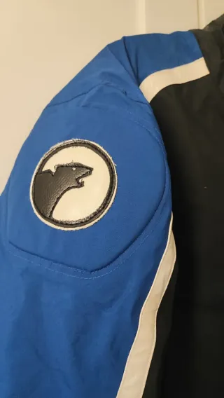 Chaqueta Bering Negra y Azul