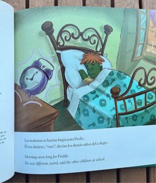 TRES LIBROS INFANTILES BILINGÜES ESPAÑOL INGLES