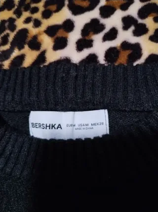 Jersey de punto negro cerrado
