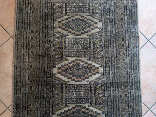Tappeto persiano orientale Bukhara vintage