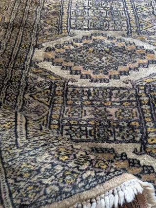 Tappeto persiano orientale Bukhara vintage