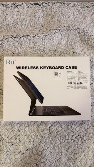 Funda iPad con Teclado Magnético Rii